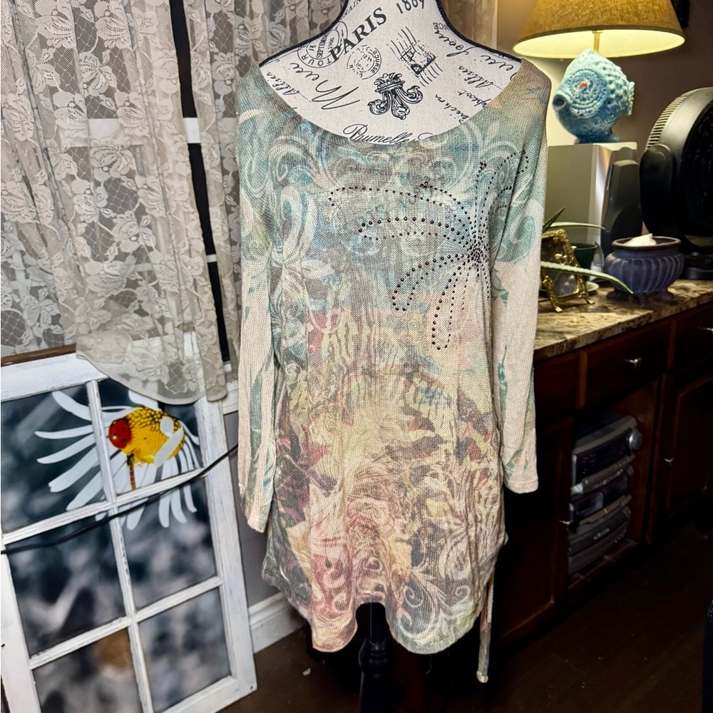 90’s Vintage Avenue Relaxed Graphic Cream and Green Tunic